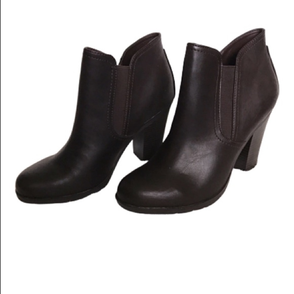 ANA VICKY BROWN BOOTIES Never Worn Size 9-1/2 M(B)